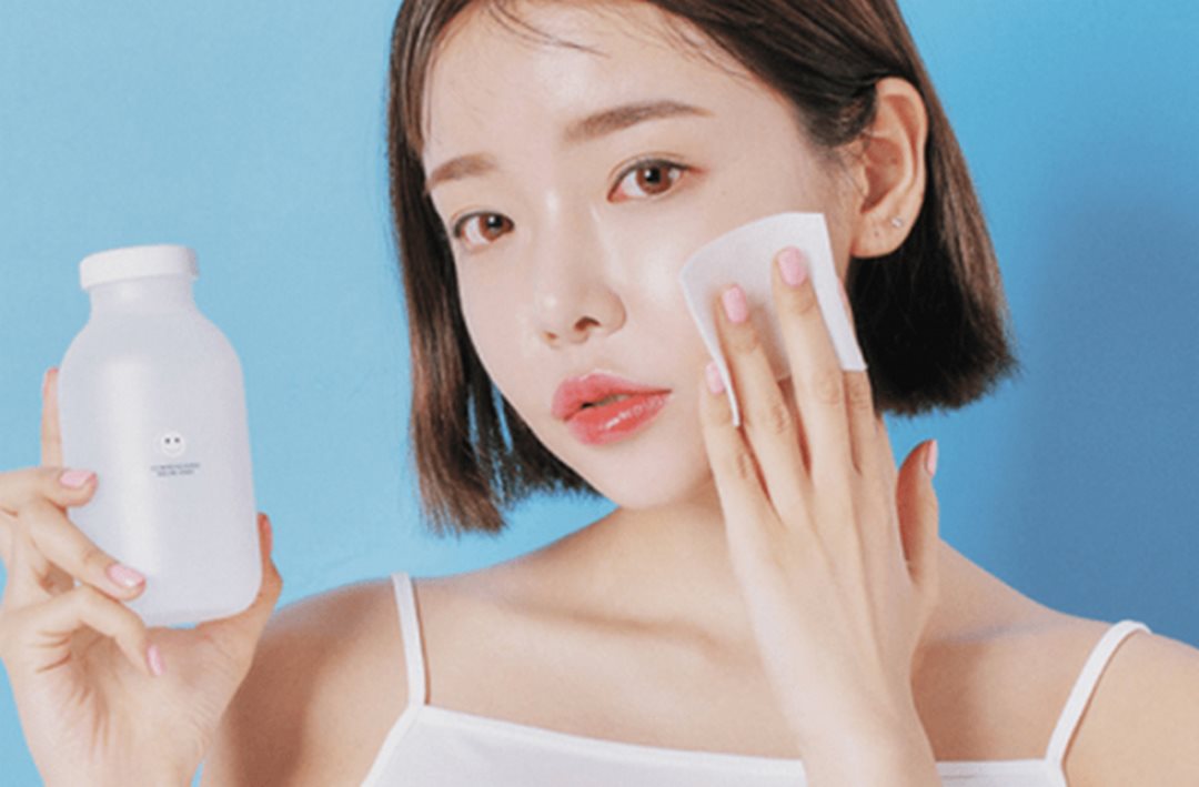 Tẩy trang trước khi skincare