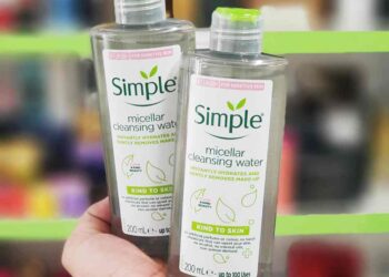 Tẩy trang Simple có chứa các thành phần cực kỳ lành tính