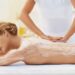Có nên đi tắm trắng tại spa hay không?